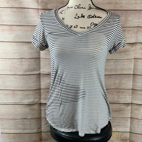 Pink Rose Short Sleeve V-Neck Tee - Picture 1 of 5